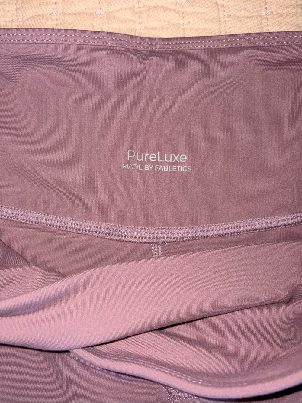 Fabletics High-Waist Mauve Leggings with Side Pockets - Picture 4 of 6